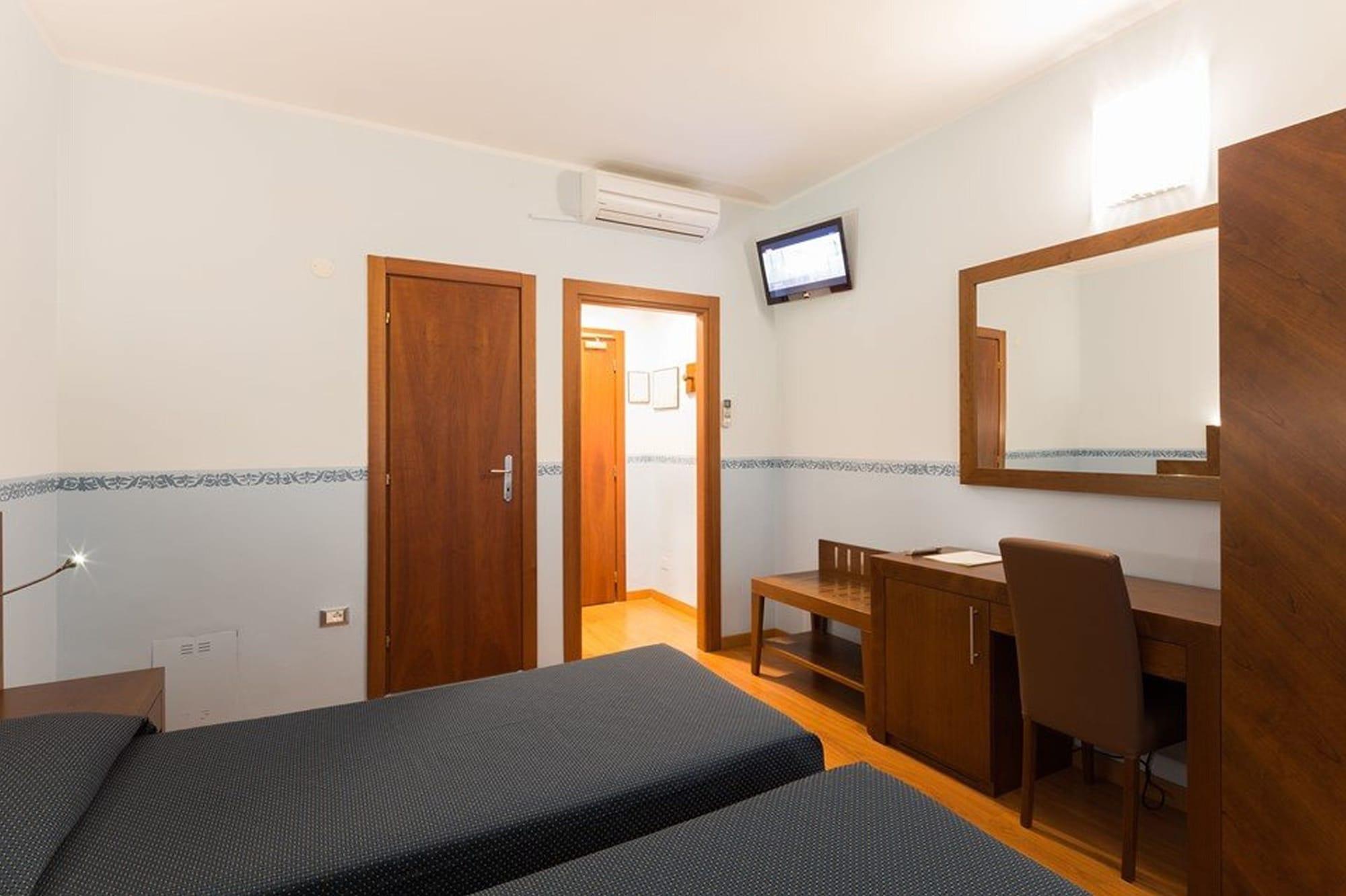 Hotel Terminus&Plaza Pisa Exterior foto