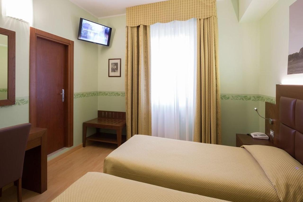 Hotel Terminus&Plaza Pisa Exterior foto